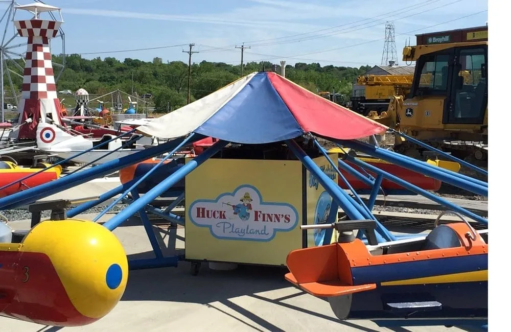 Huck Finn's Playland New York By Rail