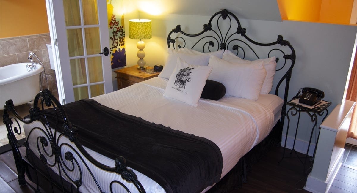 Buttermilk Falls Inn & Spa Bedroom