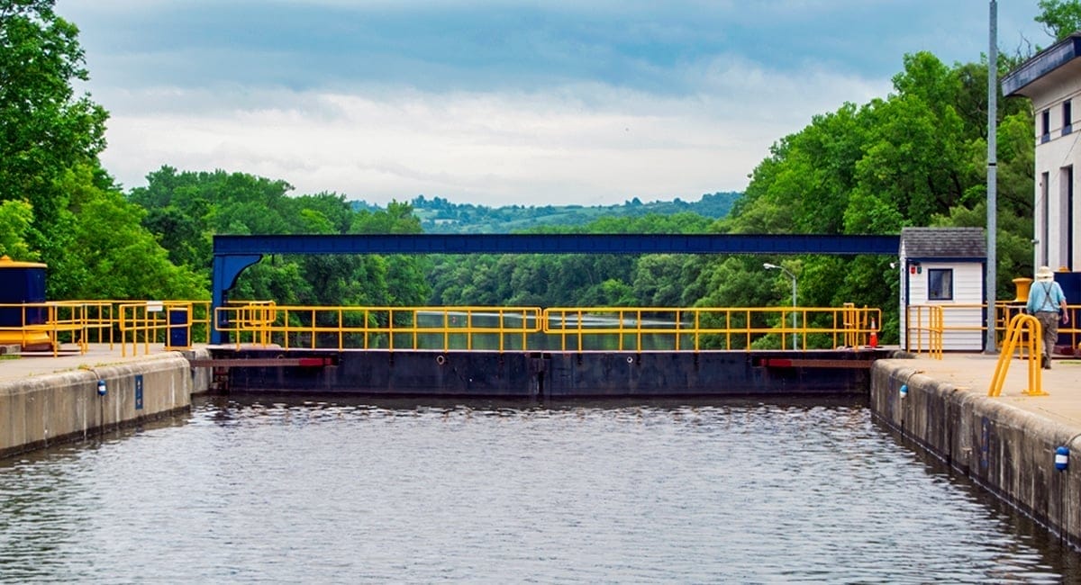 erie canal lock cruise