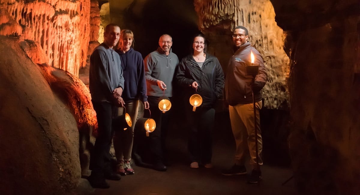 Howe Caverns, Lantern Tour Package