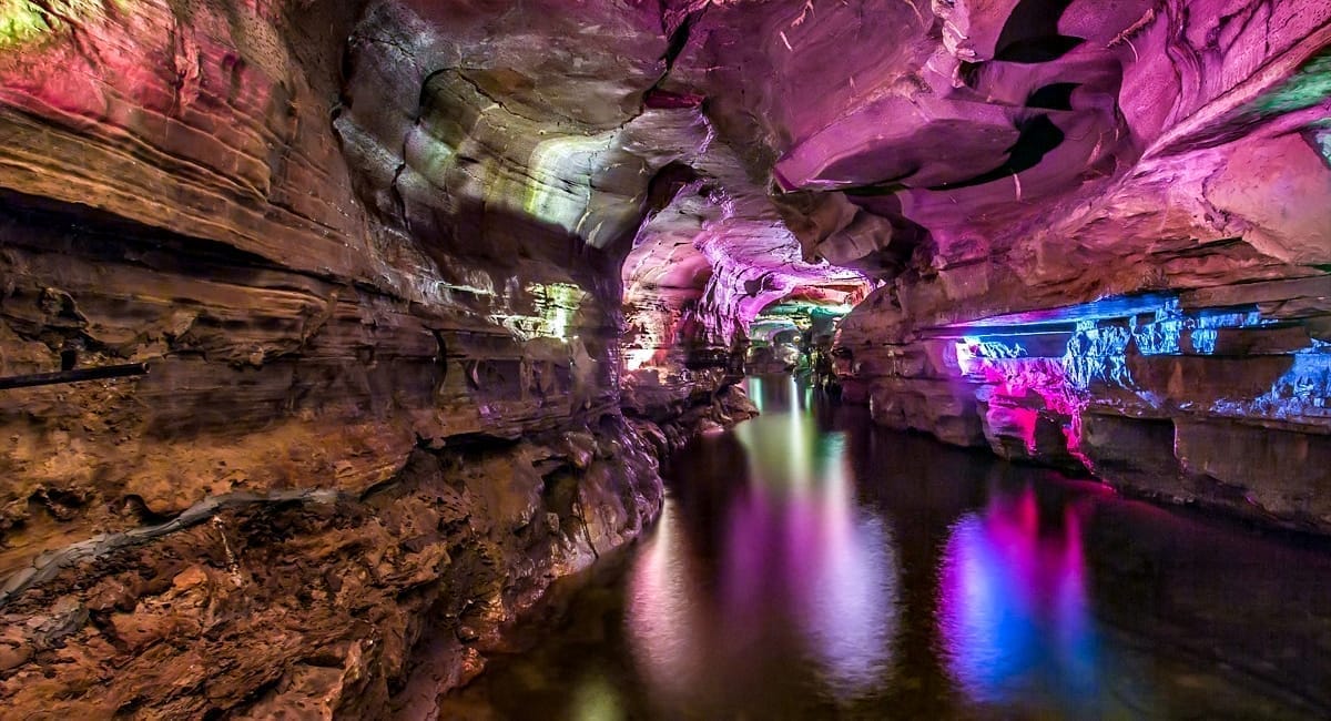 Howe Caverns, Lake of Venus