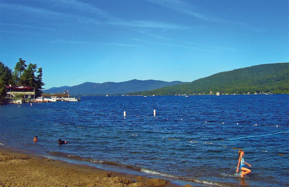 Enjoy the serene Lake George from its most premier beach, Million Dollar Beach. | Photo from WikiCommons