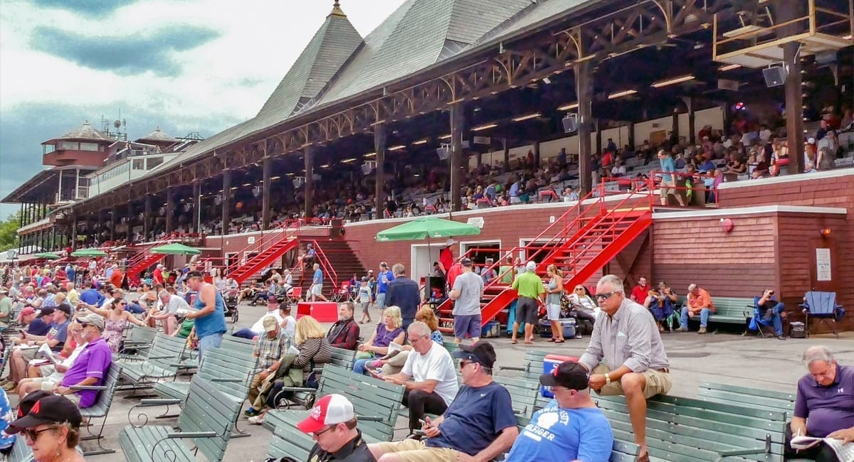 Saratoga Grandstand General Admission | Christine Hinz