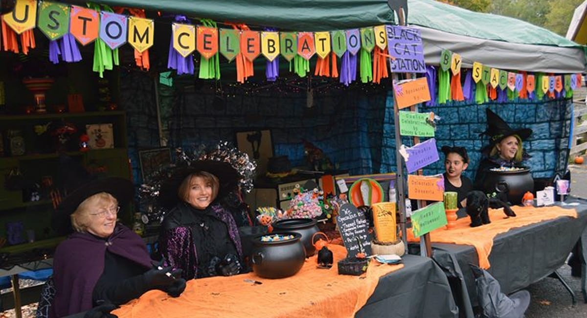 Festive booths filled with Halloween decorations at the Utica Zoo for Spooktacular. | Photo Courtesy of The Fuze Magazine