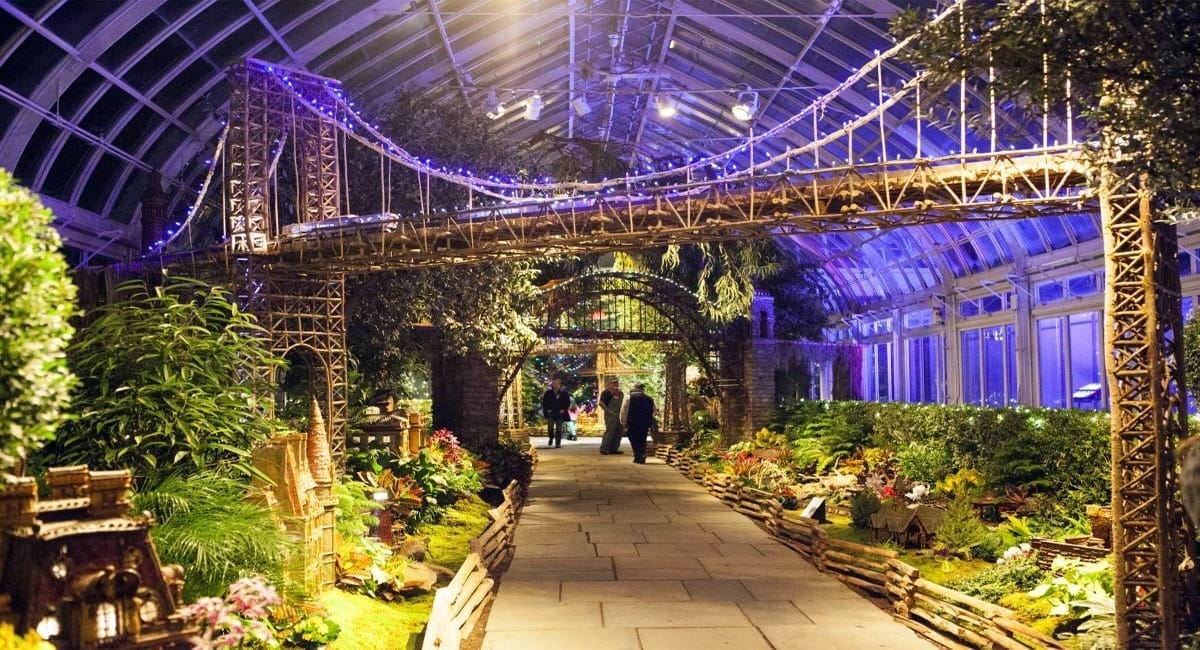 New York landmarks such as the Brooklyn Bridge are constructed entirely by plants at the New York Botanical Garden Holiday Train Show. | Photo Courtesy of nycgo.com