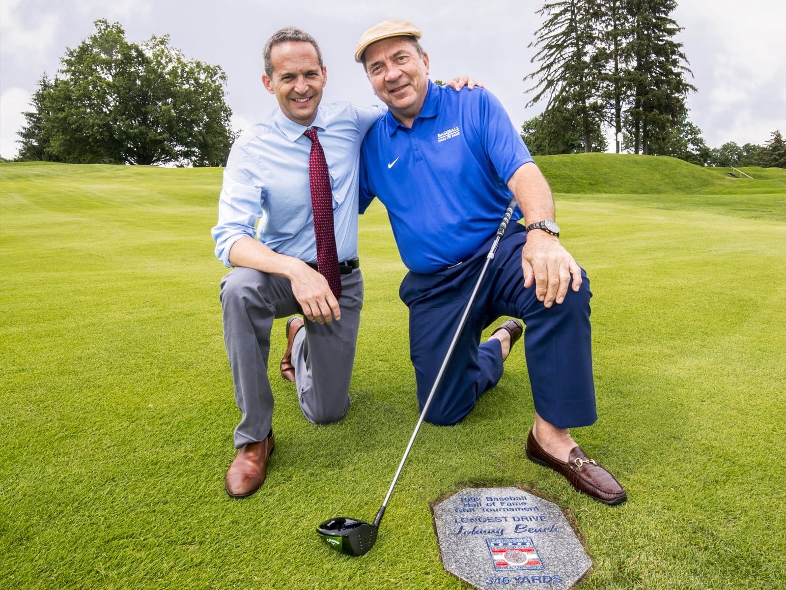 Jeff Idelson with Hall of Famer Johnny Bench at Leatherstocking Golf Course. | Photo Courtesy of Jean Fruth