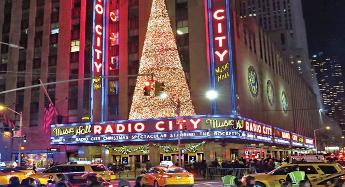 radio city christmas spectacular tour