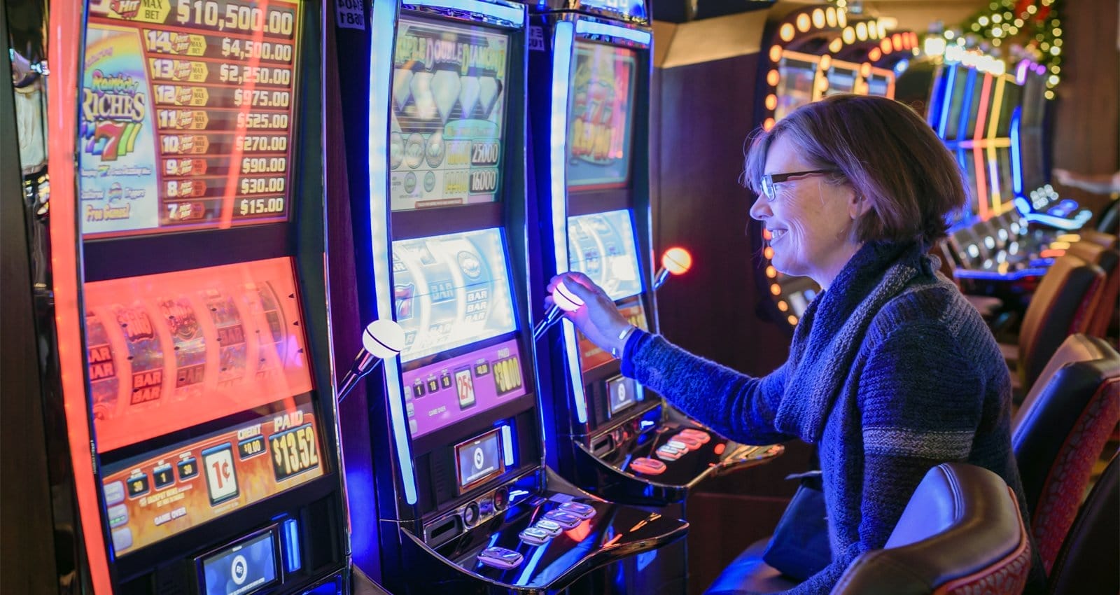 A woman playing slots at Rivers Casino & Resort. | Photo Courtesy of Andrew Shinn