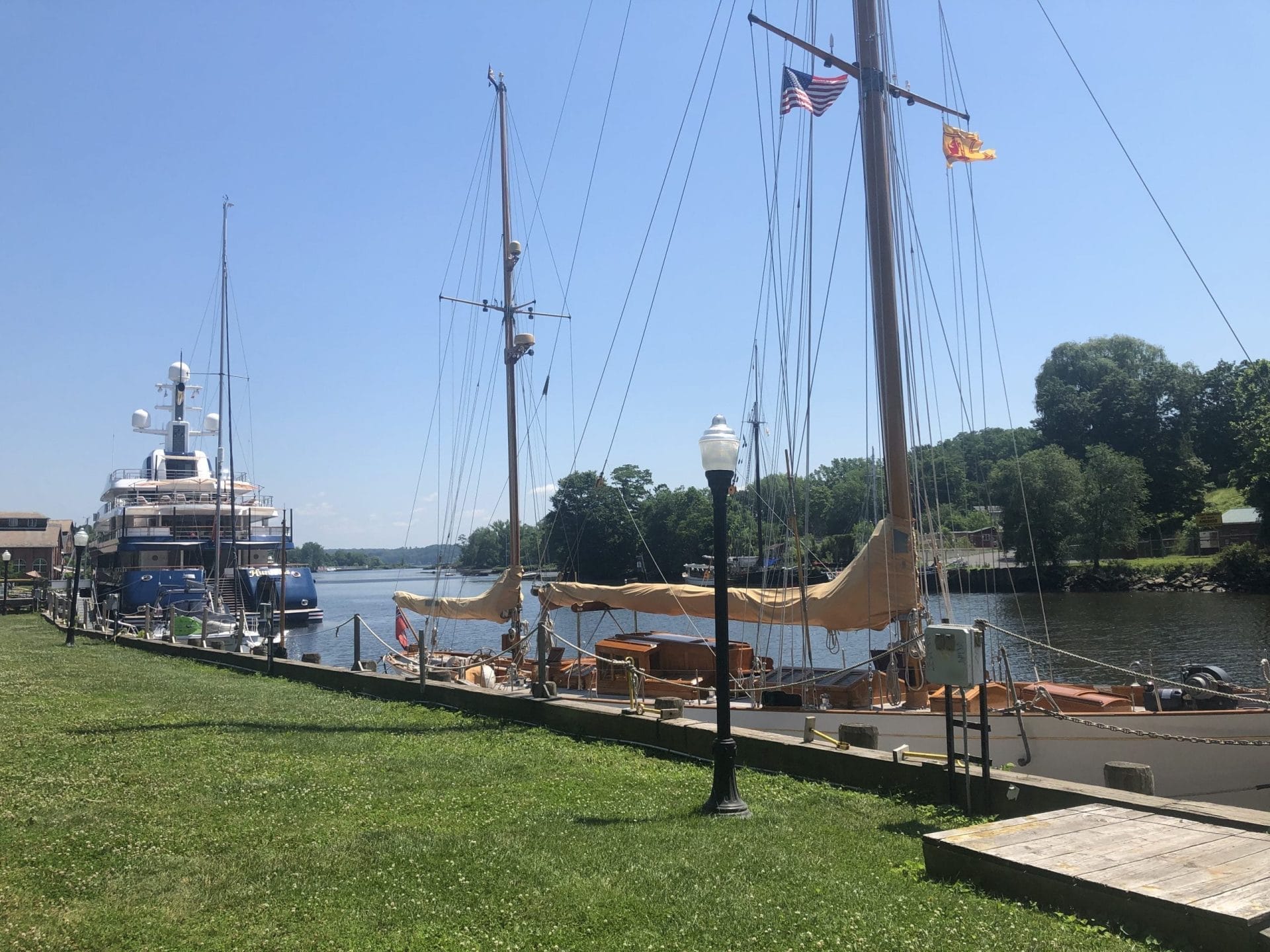 Hudson River Maritime Museum