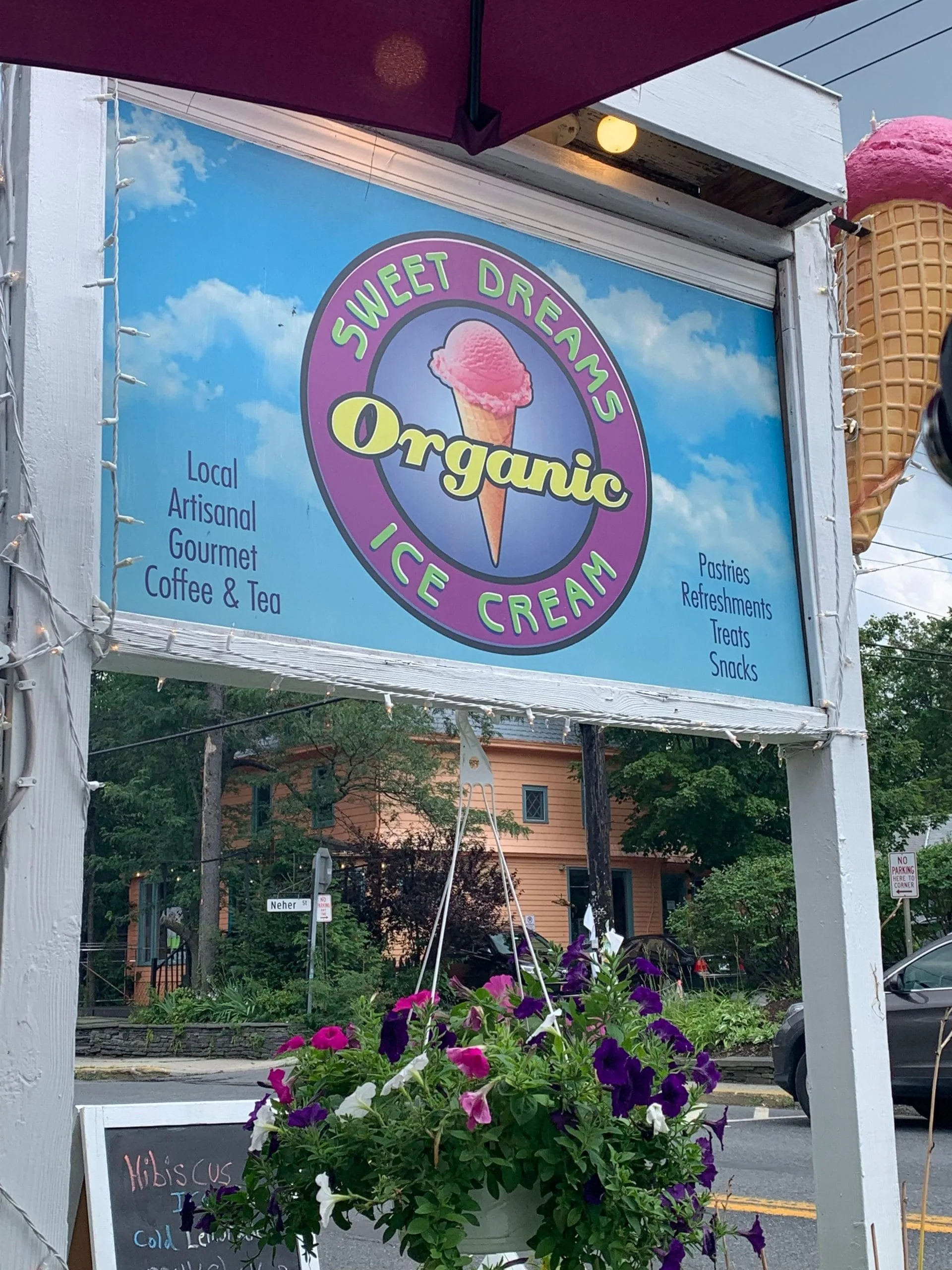 Sweet Dreams Ice Cream Woodstock-Sweet Dreams Organic Ice Cream