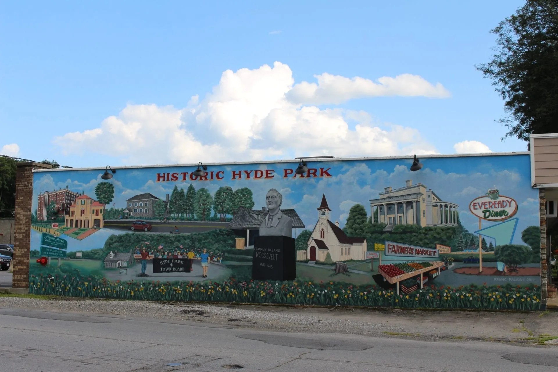 Hyde Park Mural