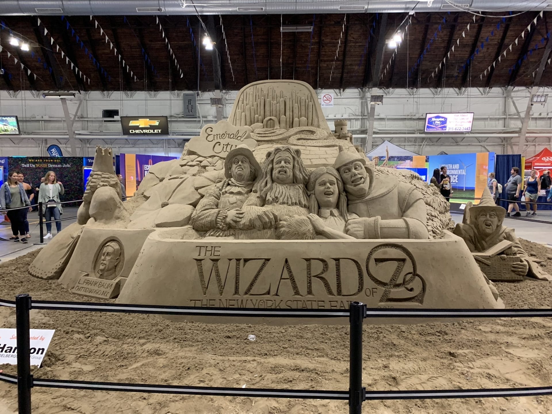 Wizard of Oz sand sculpture Wizard of Oz sand sculpture