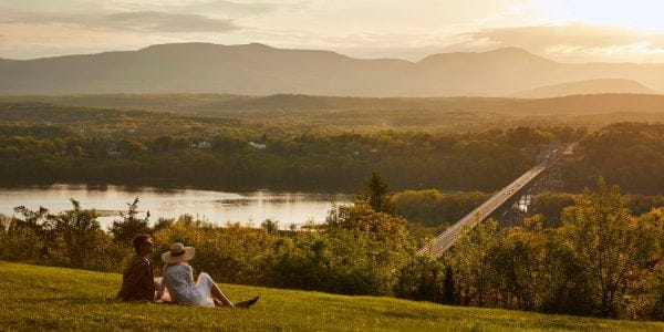 catskill-new-york-hudson-river-skywalk